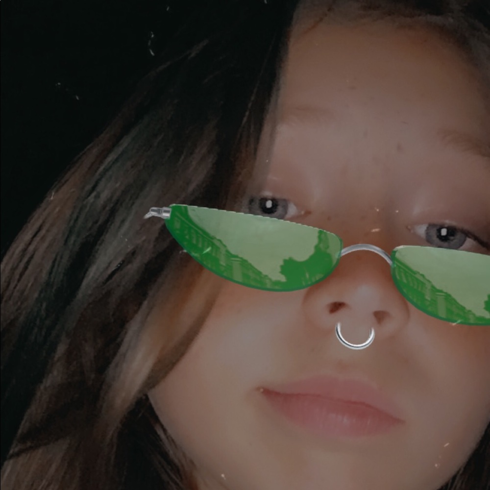 Meet your Posher, Reagen